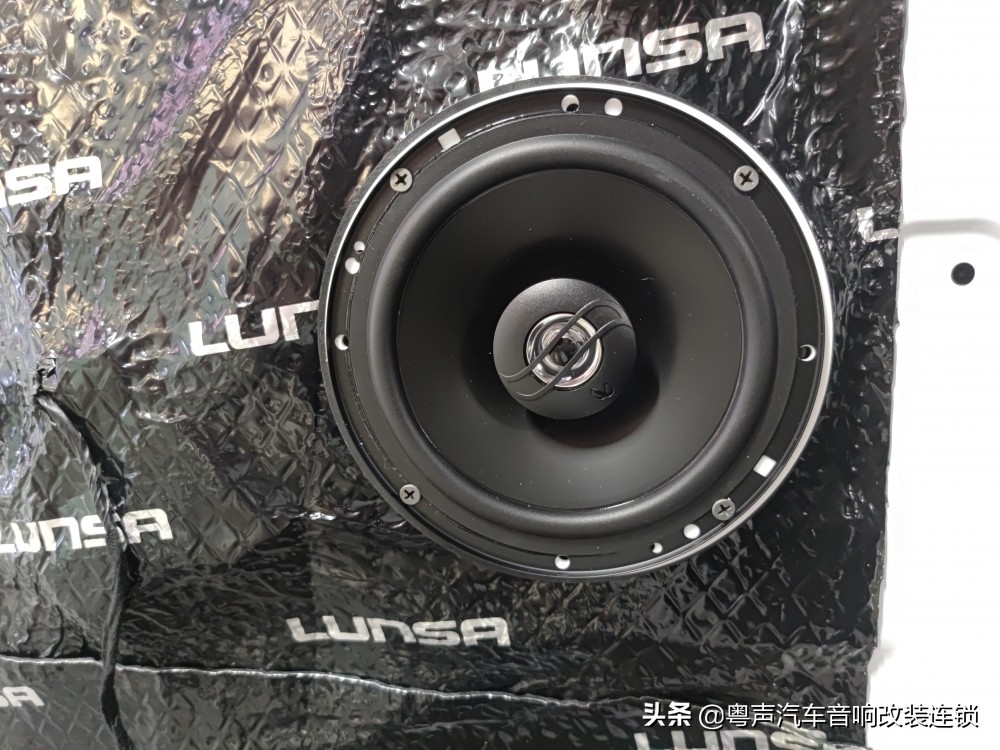 粤声汽车音响改装好吗,吉利帝豪喇叭音响改装