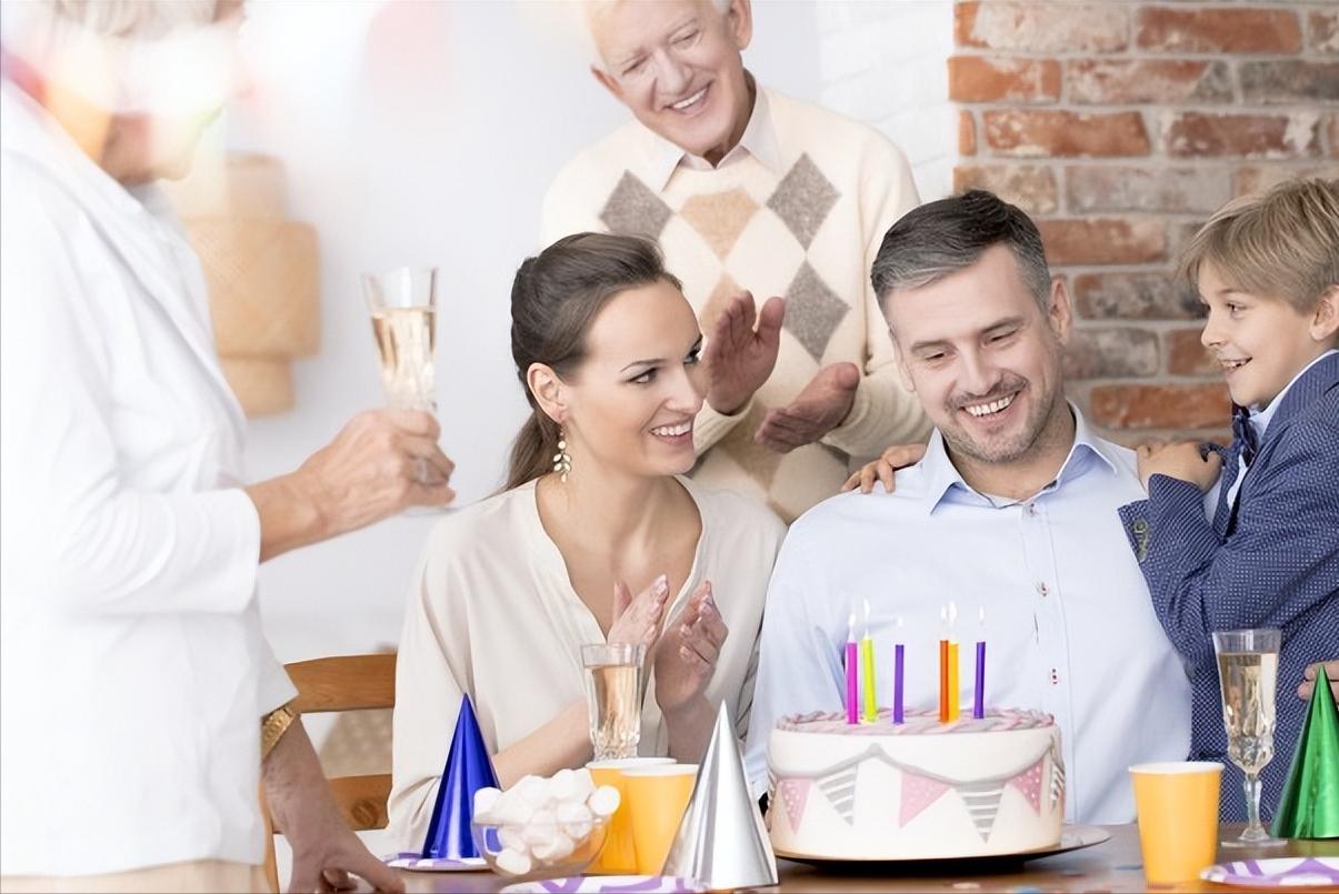 父母秀恩爱能有多甜,父母秀恩爱好吗