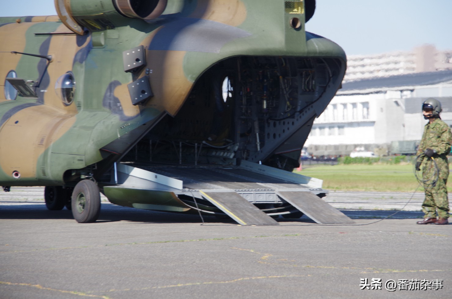 自卫队mh53直升机,日本陆上自卫队ch-47直升机