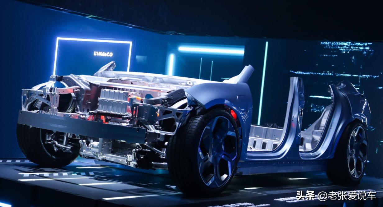 极氪x续航试驾,极氪x和比亚迪元plus尺寸