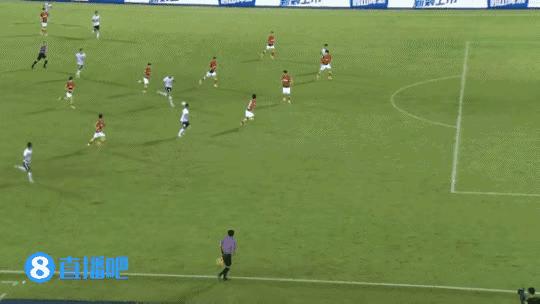 中超：10人蓉城3-2险胜国安,成都蓉城五外援