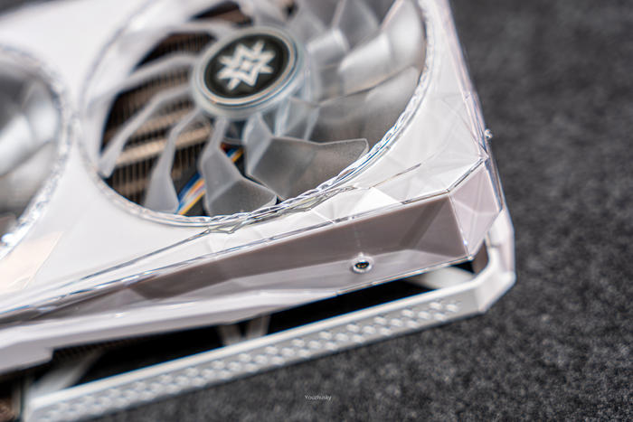 影驰rtx4070星耀显卡,影驰geforcertx30708g旗舰显卡