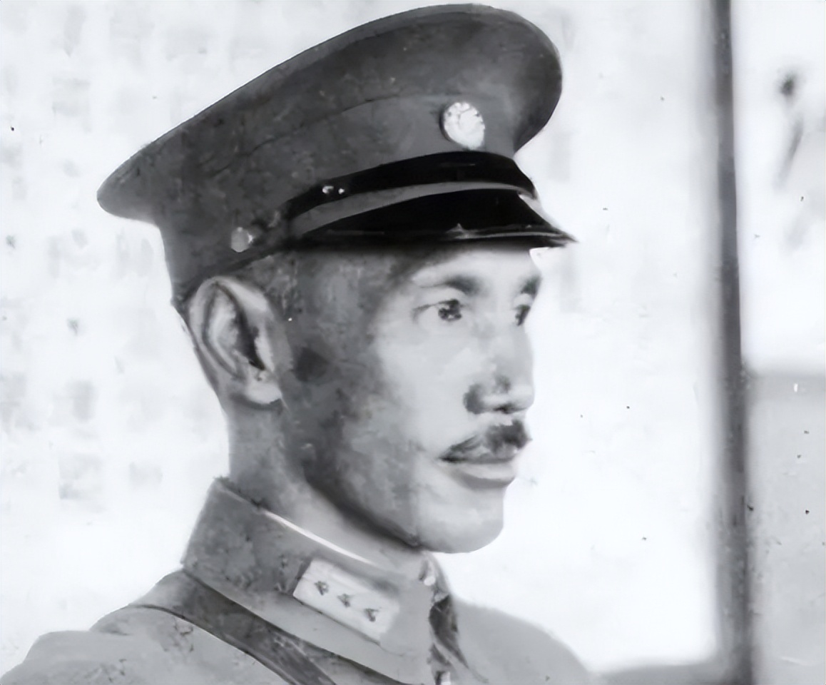 一篇文章差点泄露国民*党**的最高机密，蒋介石感叹：此人了不得！