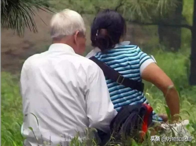 91岁老太感染艾滋病，老年艾滋患者逐年上涨，问题到底出在哪里？