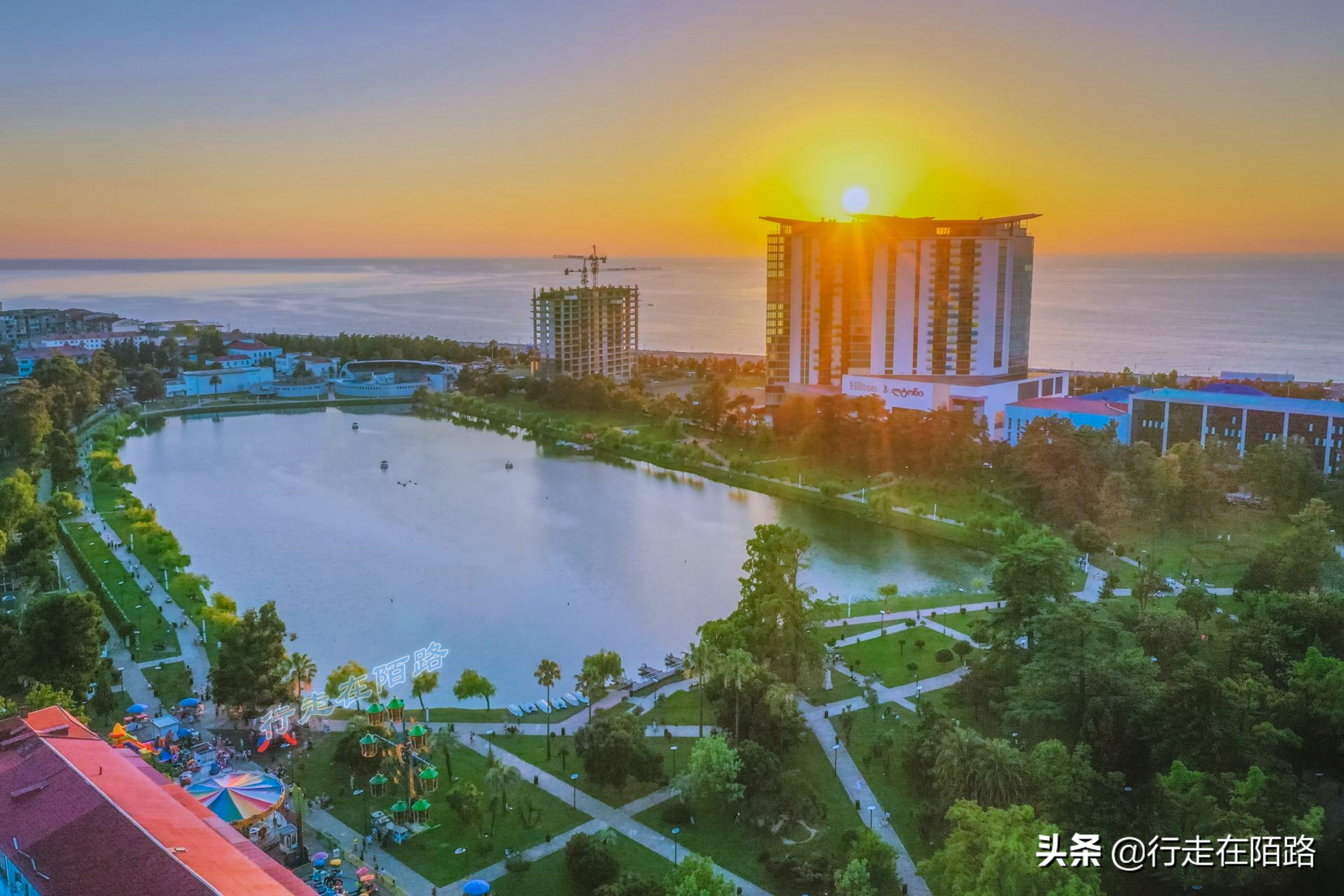 格鲁吉亚城市风景,格鲁吉亚黑海边的旅游胜地