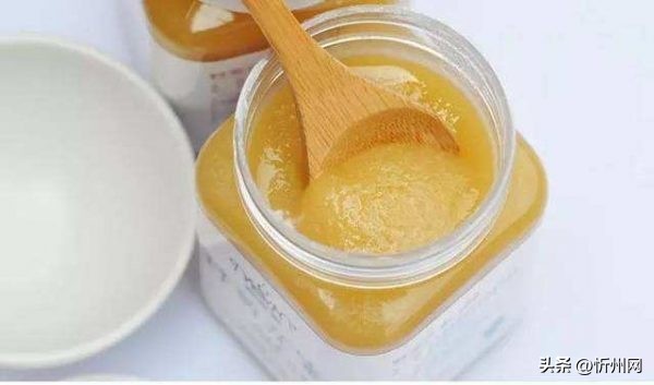 如何鉴别真蜂蜜和假蜂蜜,假蜂蜜是怎么产生的呢