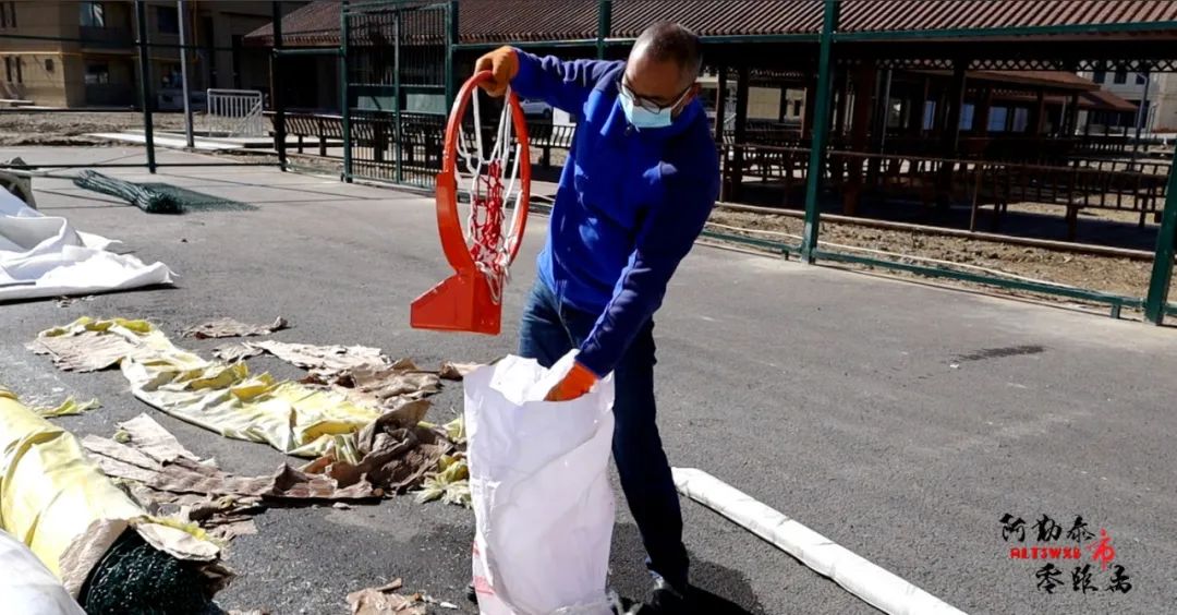 打篮球踢足球玩得不亦乐乎,打篮球新去处