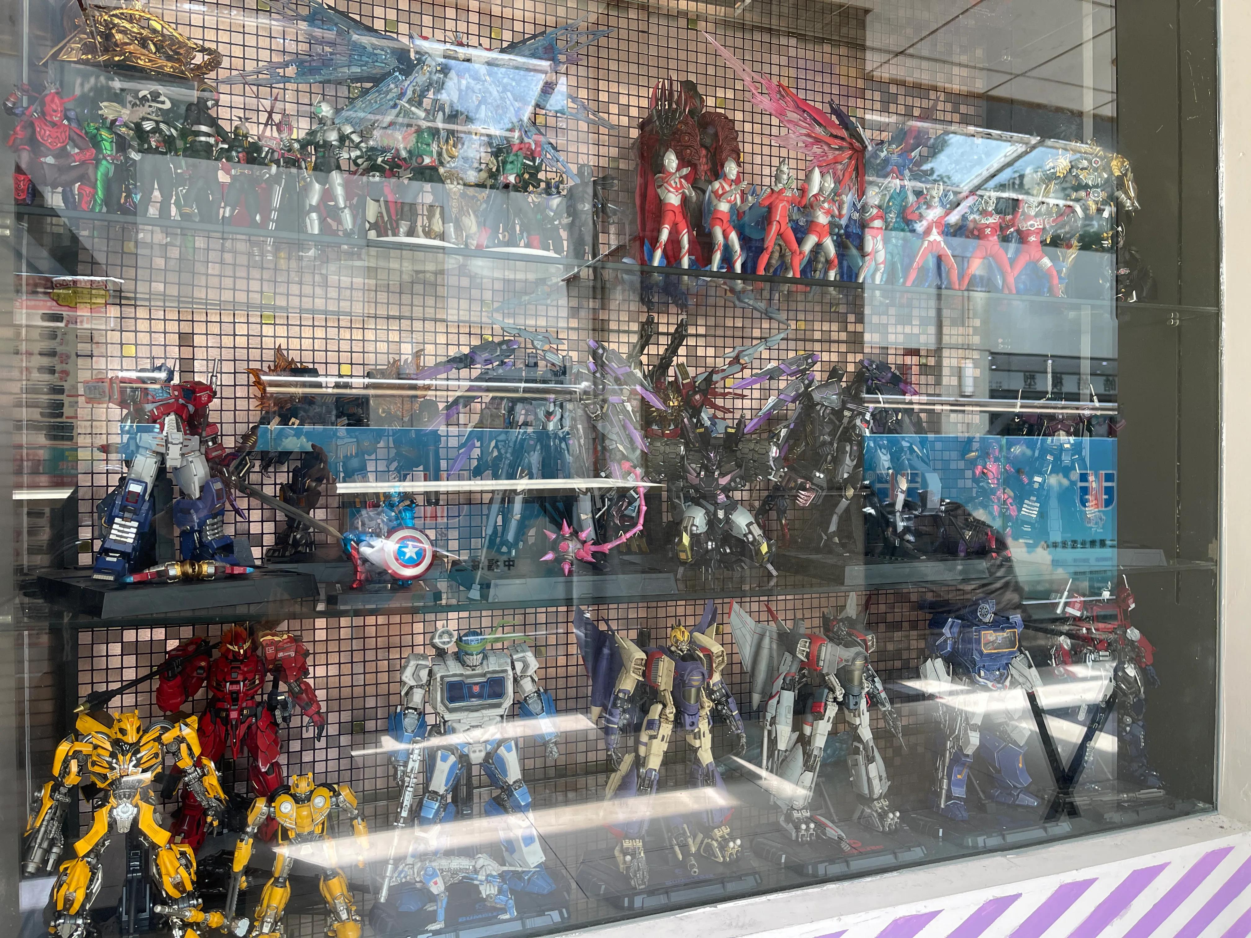 上海超便宜的高达模玩店,上海自由高达立像周边商场有什么