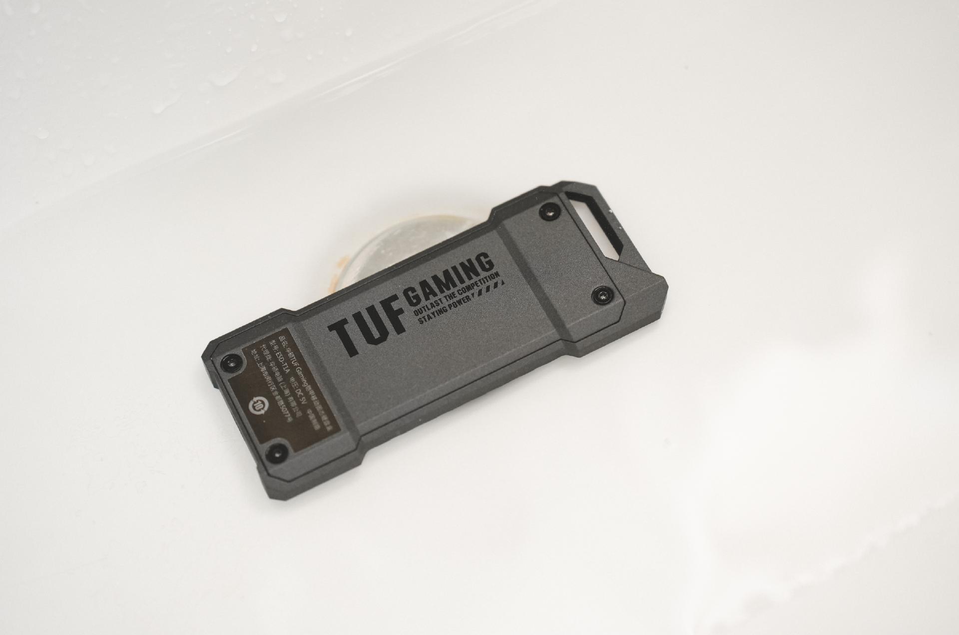 华硕tuf铠甲移动硬盘盒,华硕tuf硬盘盒搭配哪款硬盘