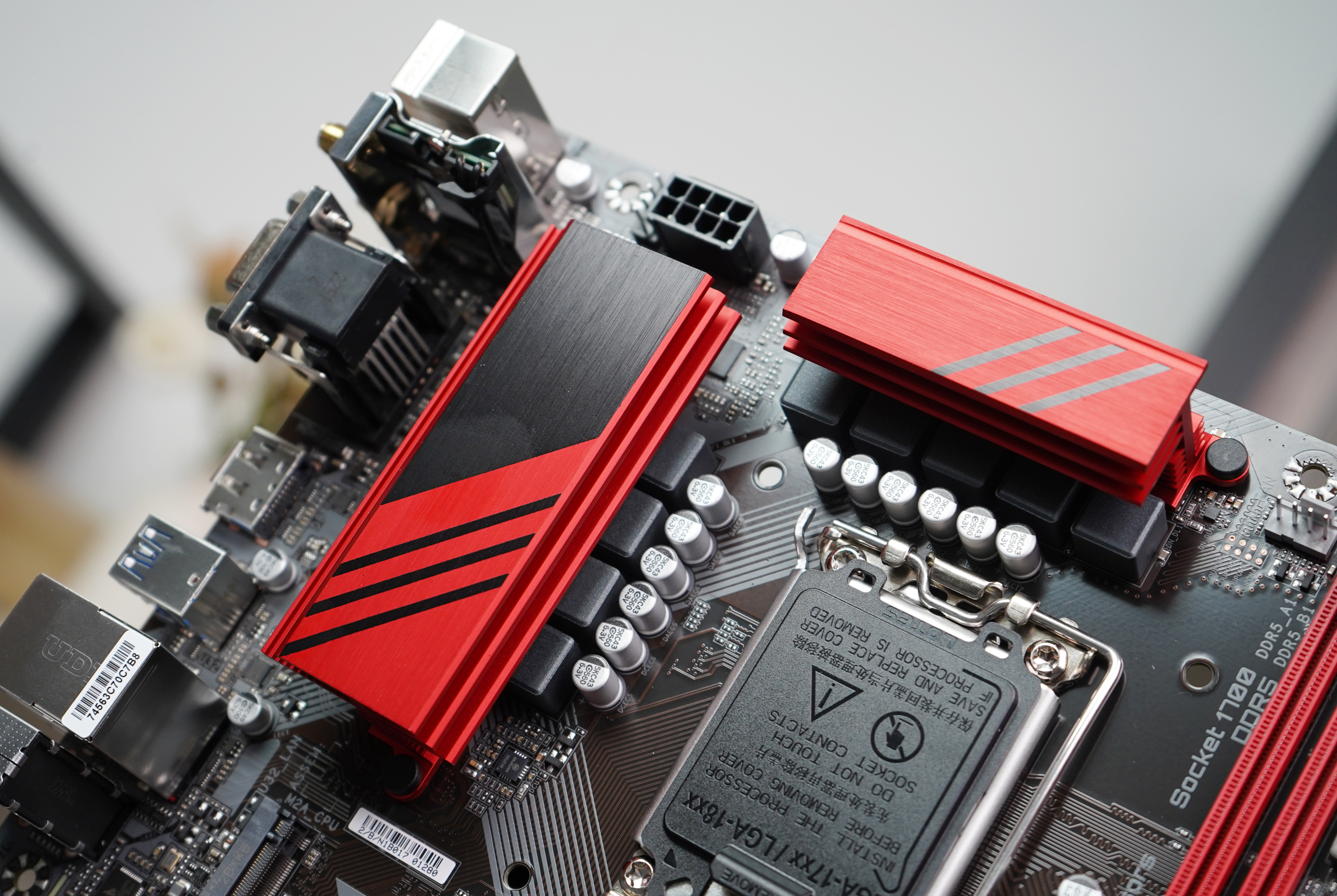 技嘉b760魔鹰小板测评,技嘉B760m魔鹰主板