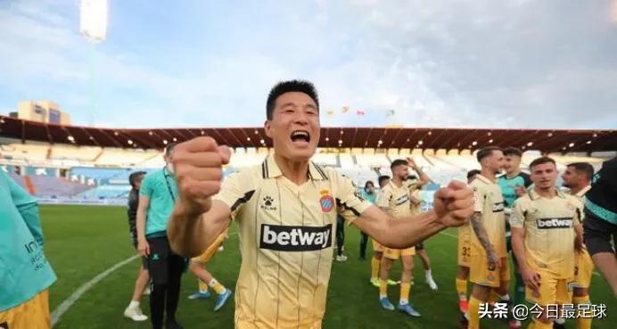 阿根廷10号再次捧起大力神杯,阿根廷10号传承里克尔梅