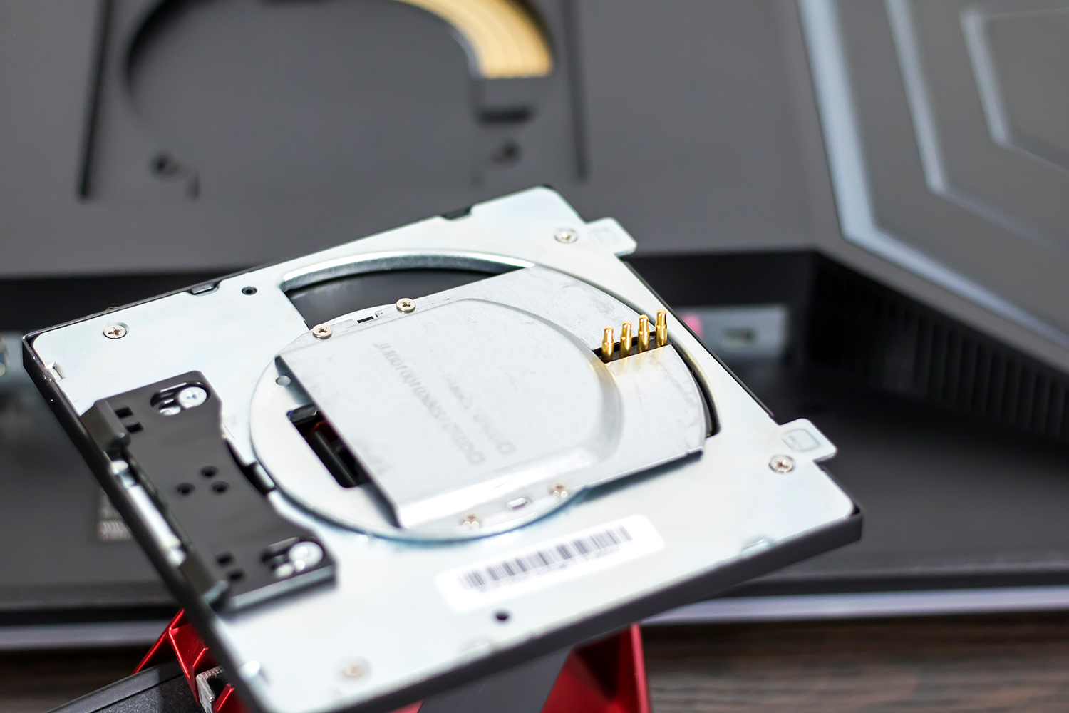 aoc显示器ag274qs吃鸡测试,agonag274uxp显示器测评