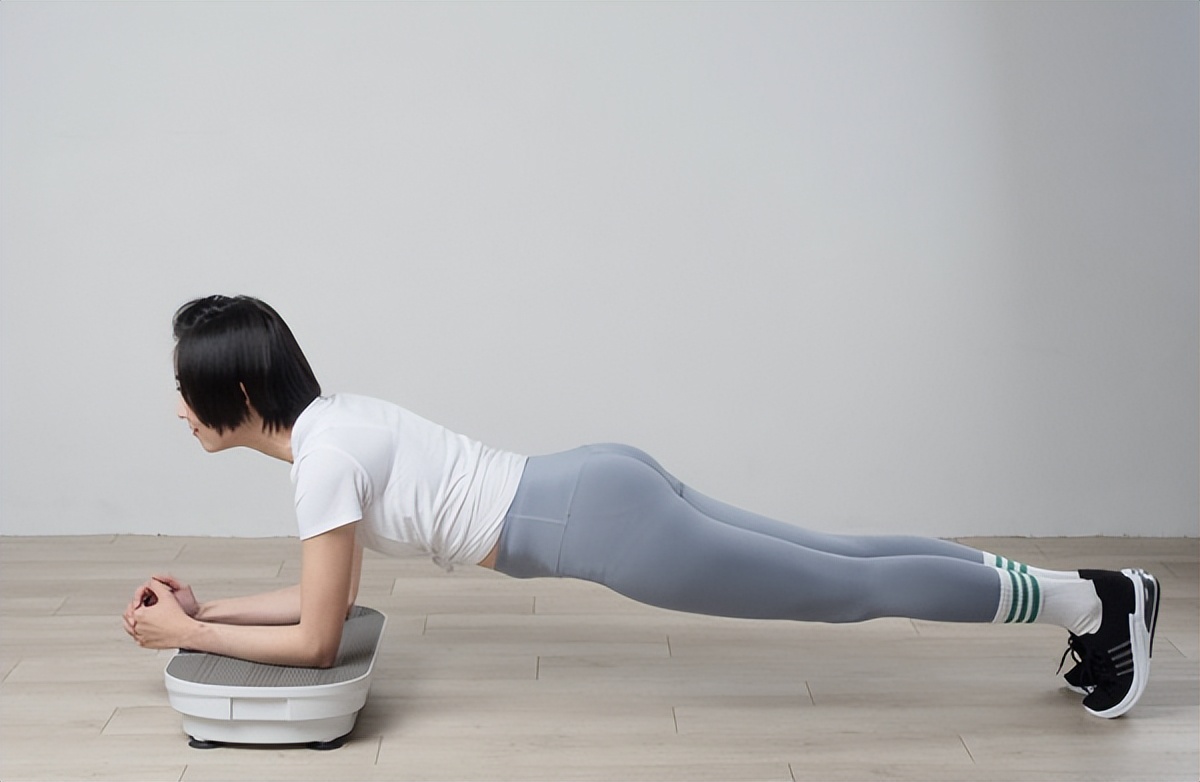 臀腿肌力循环训练直播完整版回放,5分钟臀腿肌力训练不需要跑步