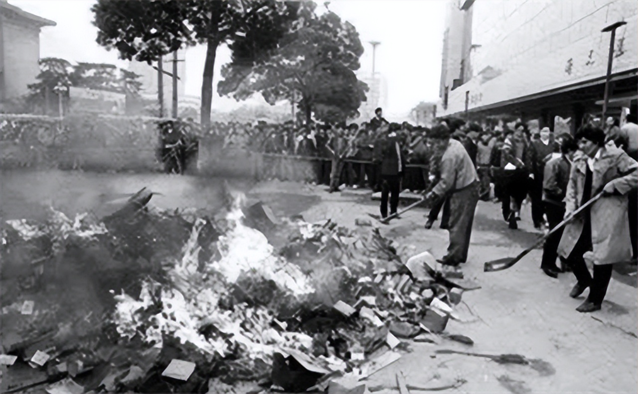 温州皮革厂大改竟然和一领导五块钱的坏皮带有关？*镕基朱**都来暗讽