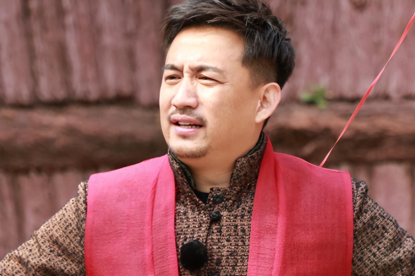 黄磊女儿出国留学,黄磊与他女儿