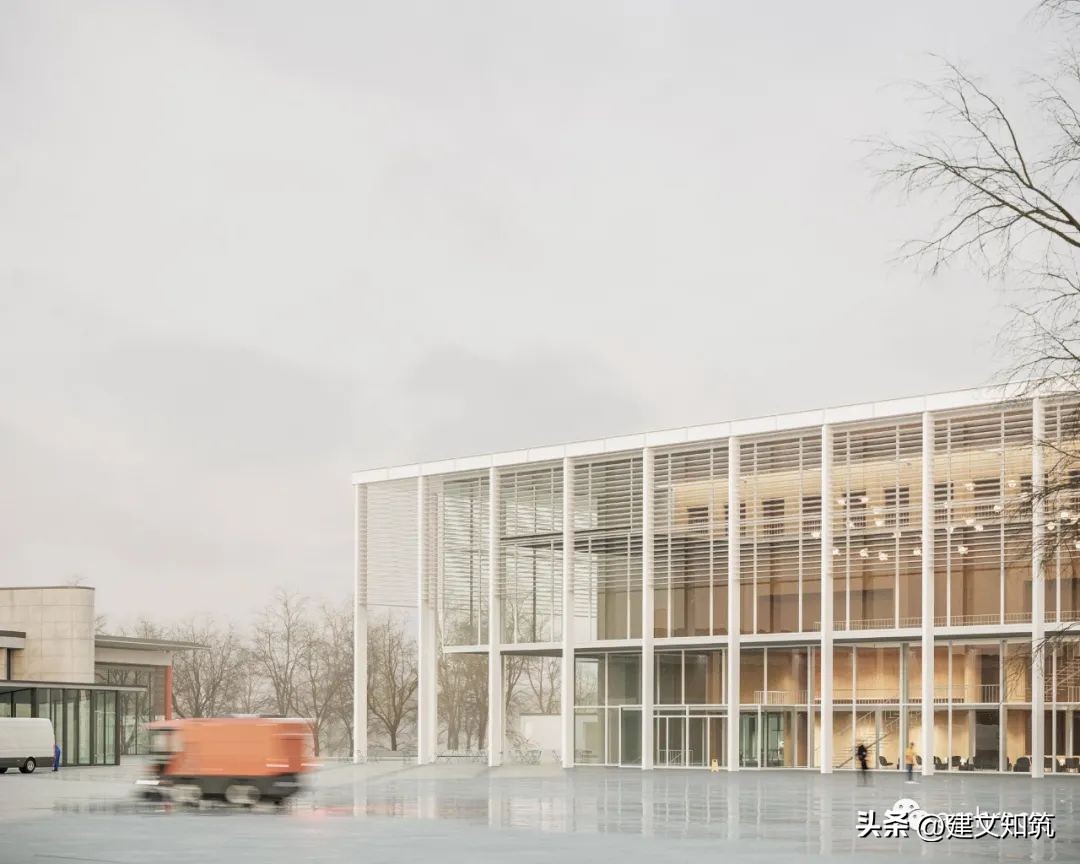 kadawittfeldarchitektur赢得萨尔布吕肯会议中心（MKK）设计竞赛