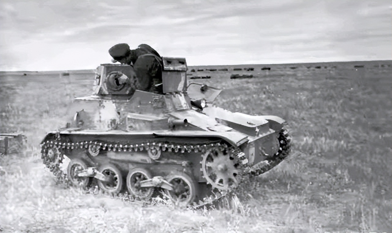 二战超轻型日本坦克,积木二战日本94式轻型坦克