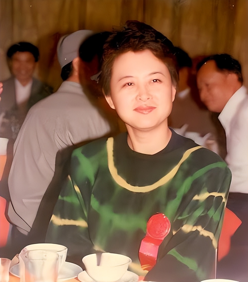 六位得癌先后去世的央视主持,中央电视台得了癌症的主持人