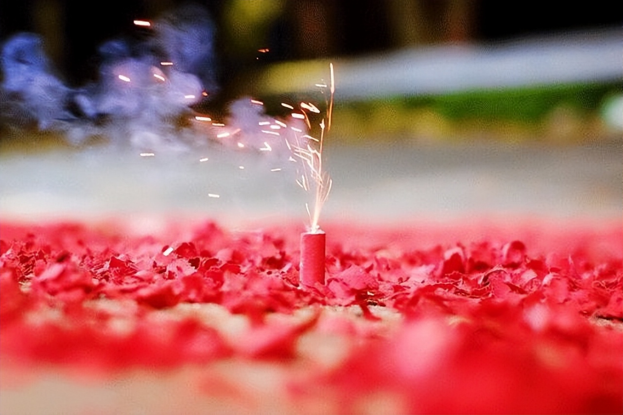 在春节时举行贺岁活动的意义,春节拜年的习俗和寓意