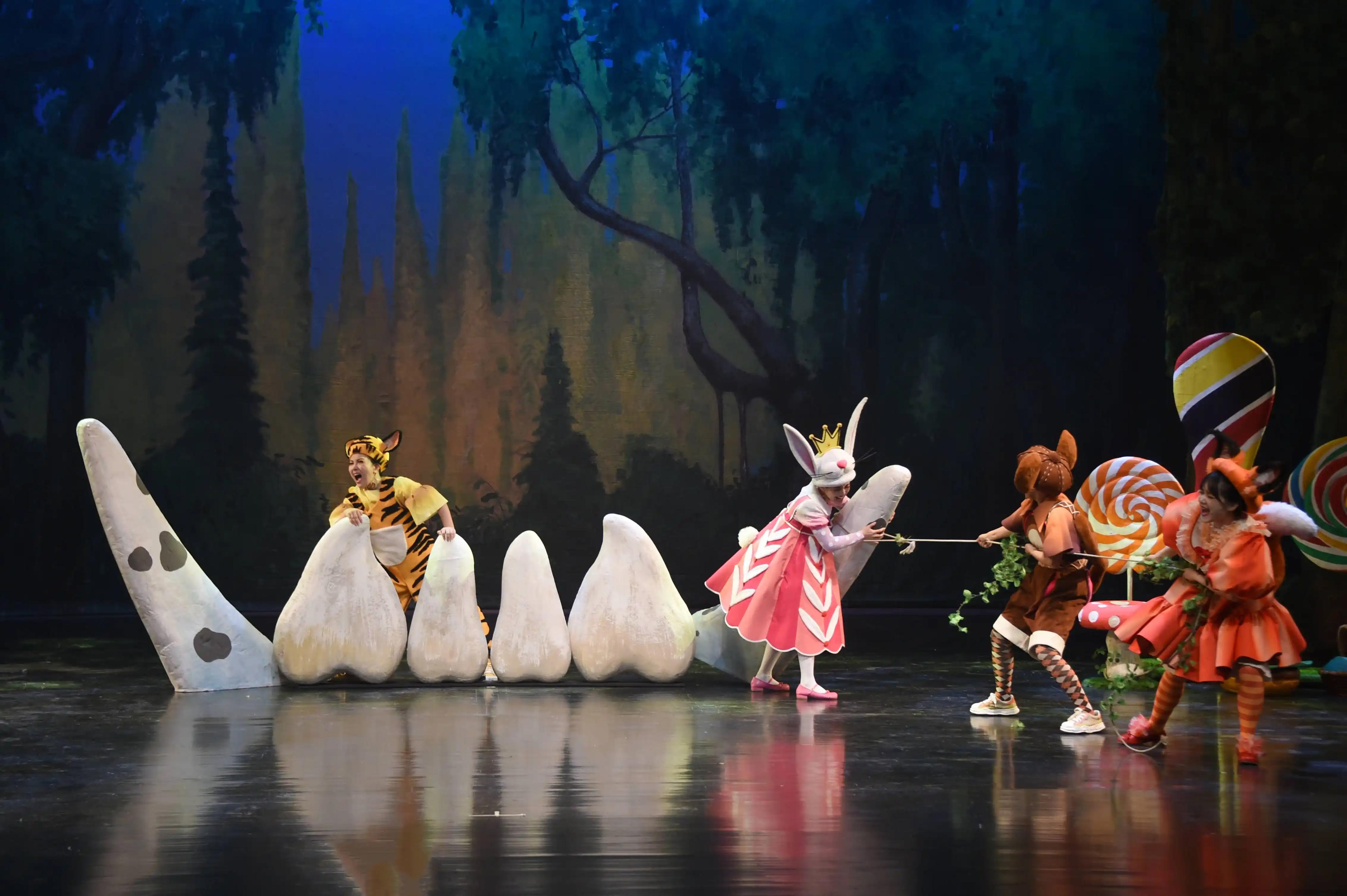 【上海】中国福利会儿童艺术剧院出品·《爱吃糖果的大老虎》