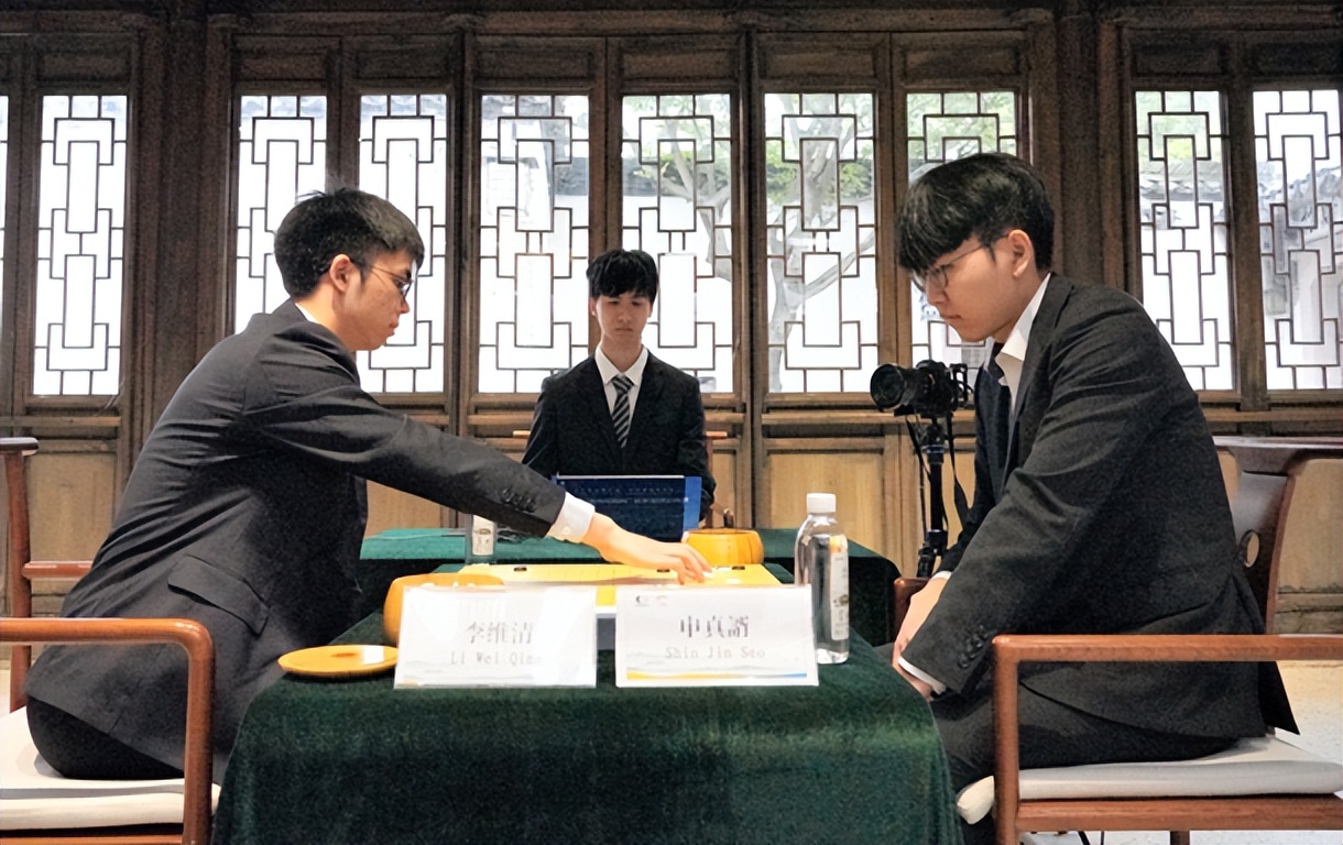 烂柯杯围棋半决赛最新结果,2022年烂柯杯围棋比赛棋谱