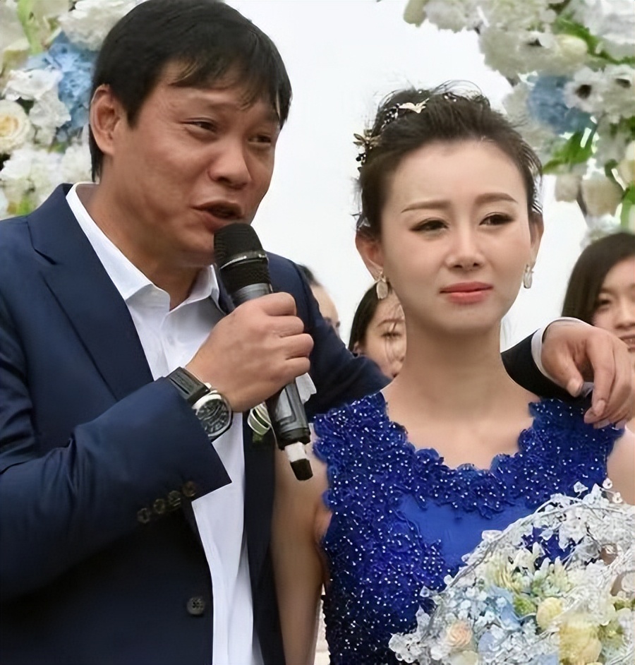 足球范志毅结婚,范志毅老婆是空姐吗