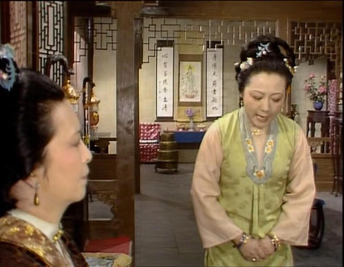 《红楼梦》深度解读：刘姥姥一进荣国府，为什么能顺利借到钱？