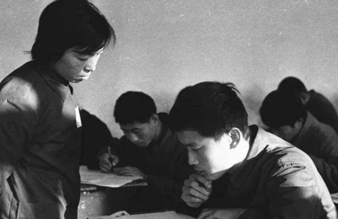 恢复高考第一年文科女状元,恢复高考后第一女状元