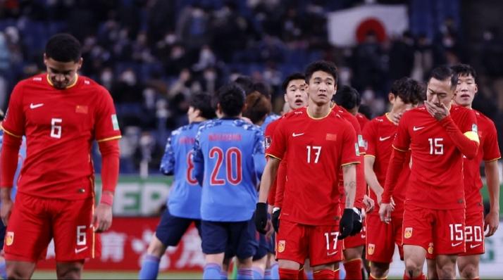 国足1比0负于日本,世预赛12强赛中国队0:2负于日本