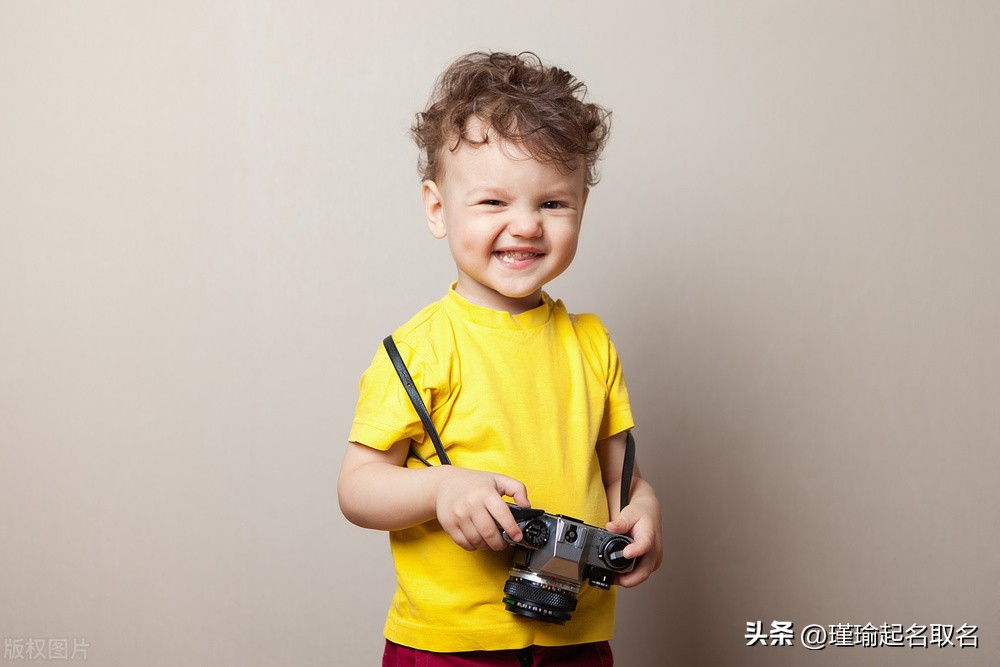 虎年男孩名字大全用宇字起名,带翔字的男孩名字寓意