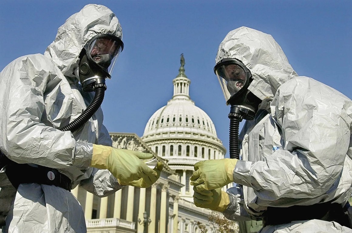 紧急禁止中国人的遗传信息外泄！生化阴谋已曝光，西方国家全有份