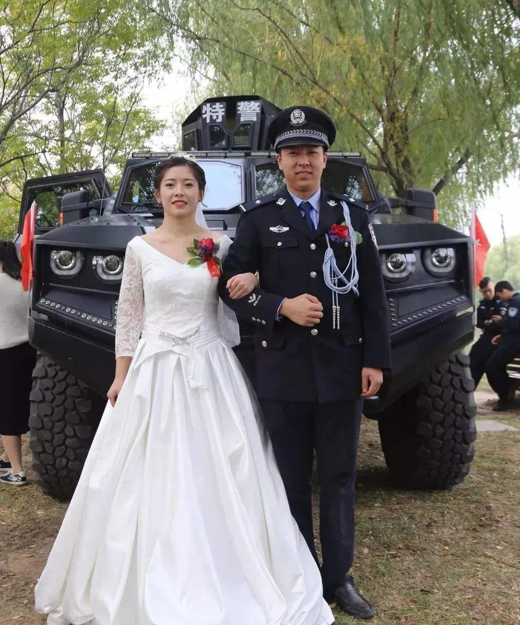 女警警服演变照片图片,最美警花警服图片