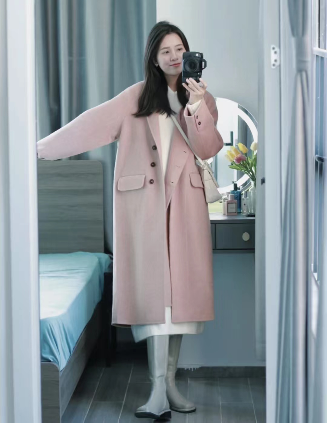 白色大衣里面搭配什么颜色显高级,17-20岁女气质大衣