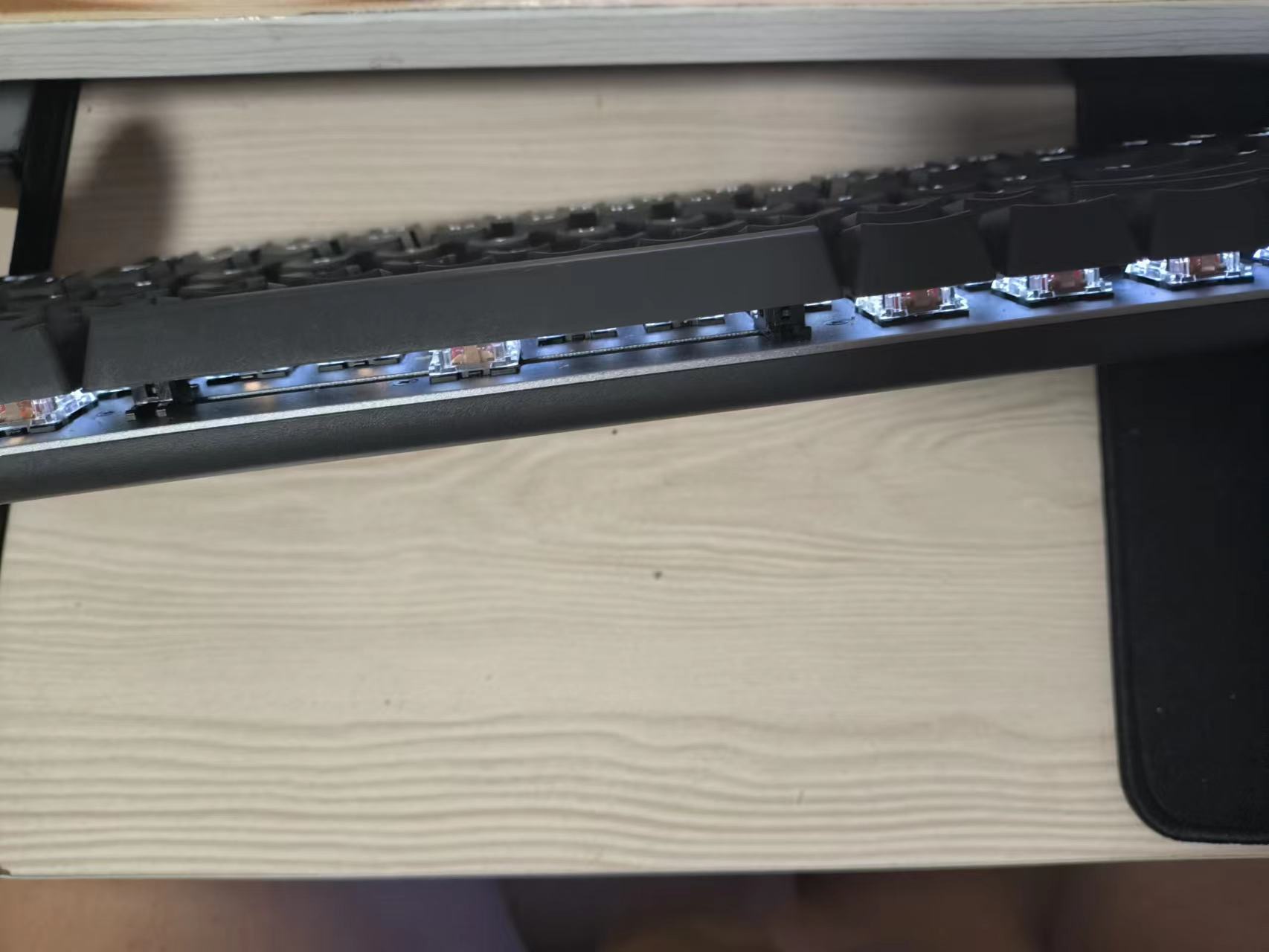 罗技k845机械键盘使用方法,键盘推荐茶轴罗技k845