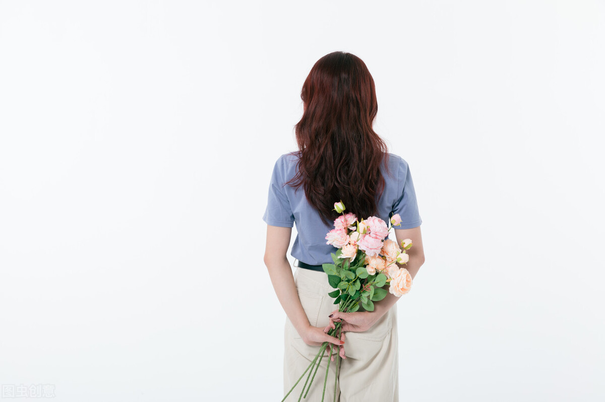 男朋友没车没房还远嫁有必要吗,父母不让远嫁男朋友说不理解