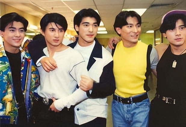 丑得吓退全网的香港新晋顶流男团，一张门票44W？