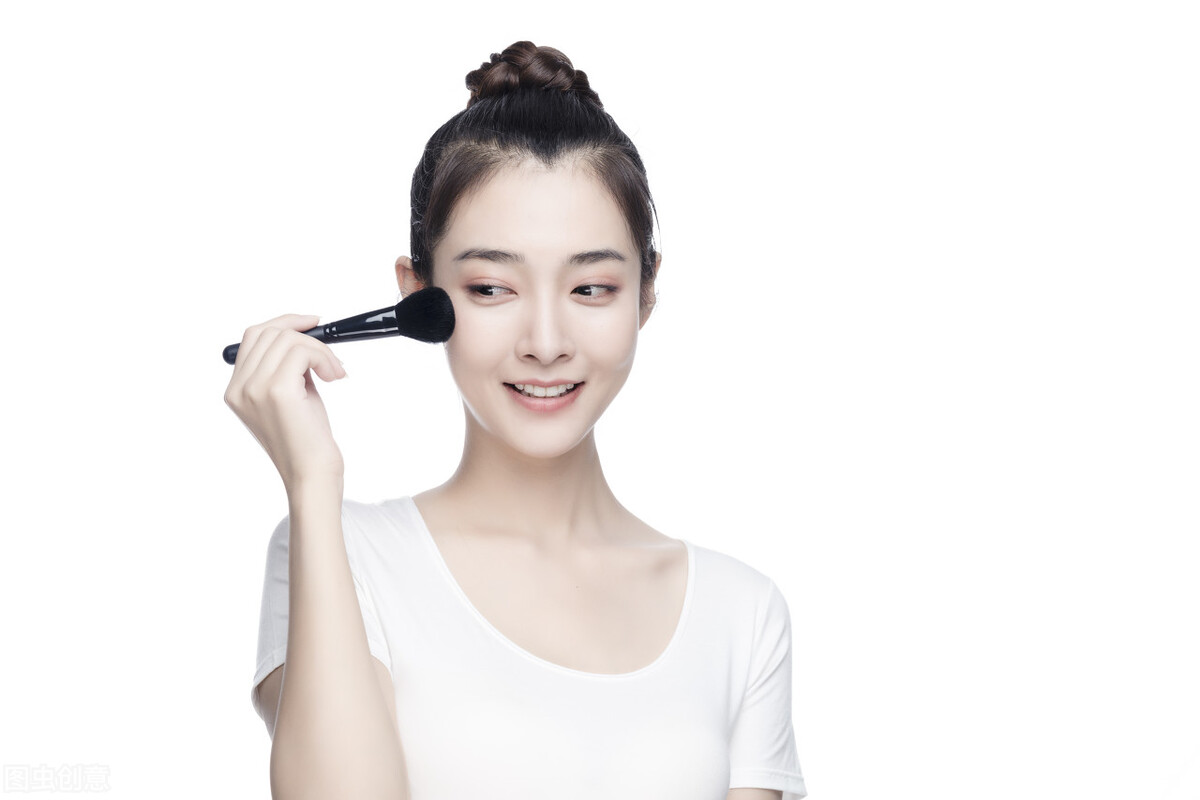 化妆出路与前景,学化妆师前景怎么样最有前途