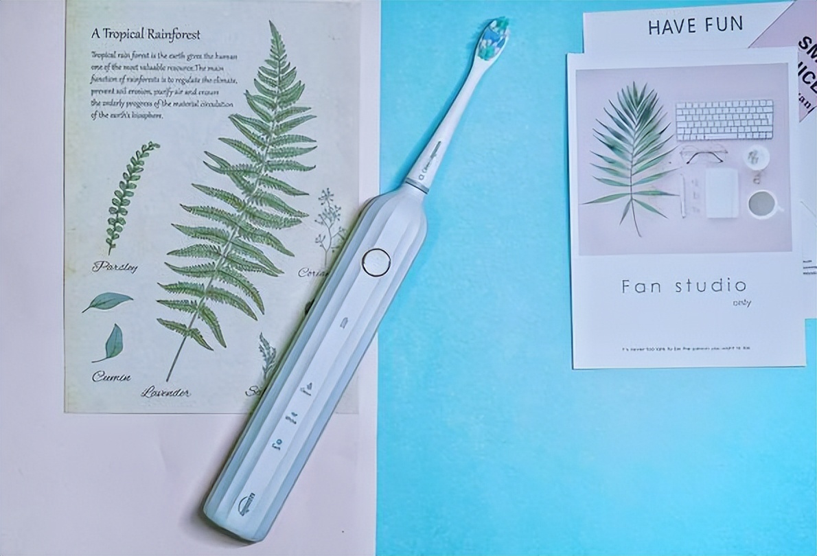 飞利浦sonicare3600系列电动牙刷,usmile电动牙刷和小米t700哪个好