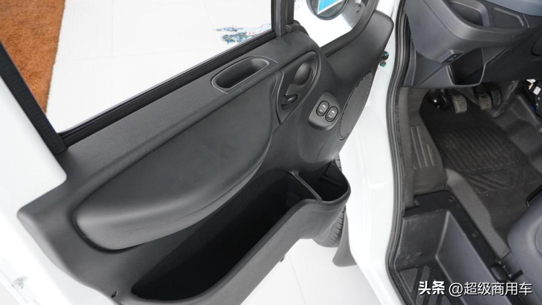 江铃福顺到底怎么样,江铃福顺2023商旅版长轴5.99米中顶