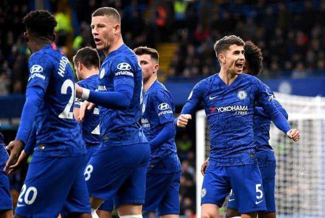 6大豪门23笔引援！英超夺冠概率出炉，曼城仅第二，红魔力压枪手