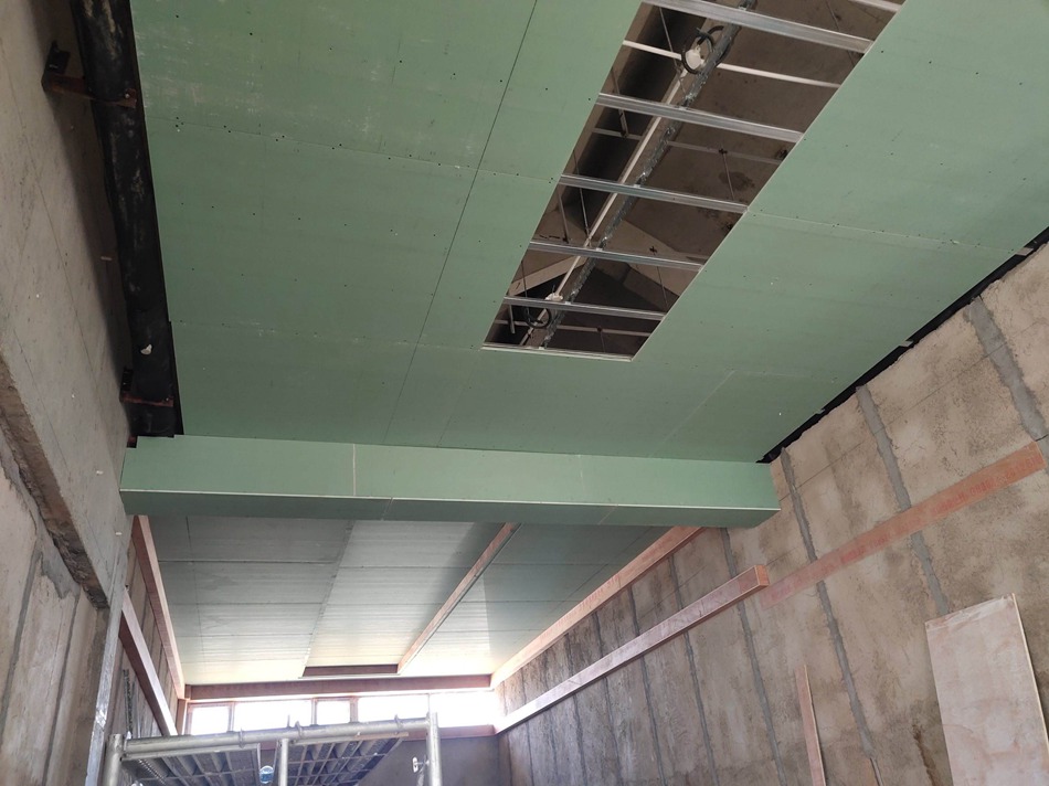 石膏板和硅酸钙板有什么区别？做吊顶该选哪个