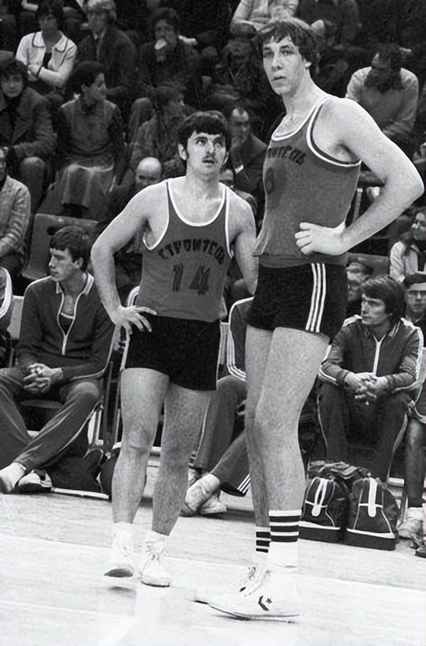 篮球巨星排名姚明排第几,历史上最高身价的篮球运动员