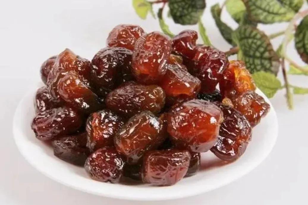 买一件商品发现三个问题,网购椰枣没有任何安全食用标志