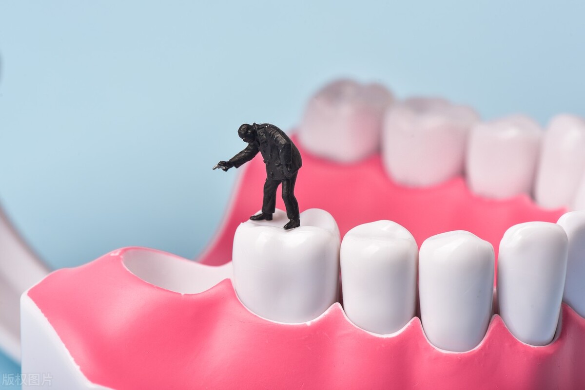 口腔溃疡很疼是不是快好了,口腔溃疡上火怎么止痛