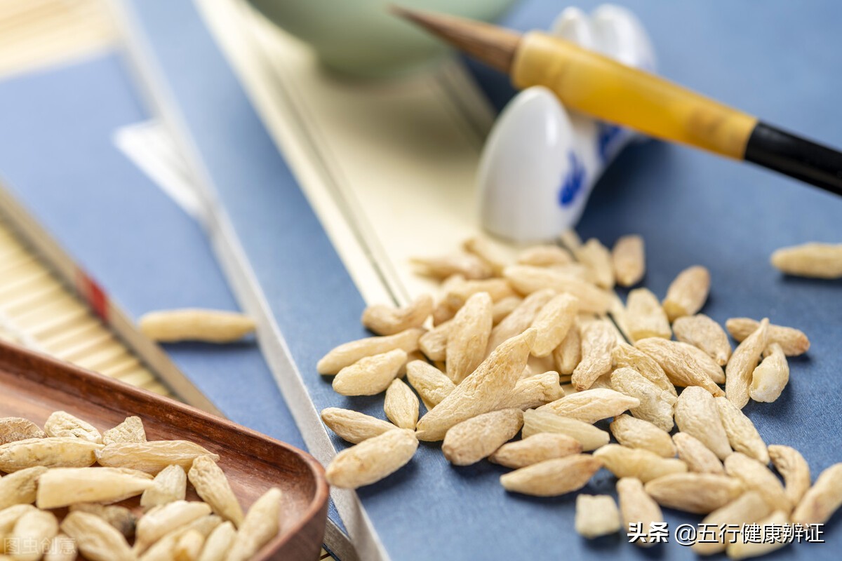 萎缩性慢性胃炎上腹辣疼,萎缩性胃炎胃灼热后背灼热