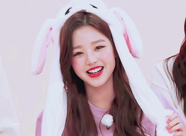 张元英不笑时啥样,张元英深藏不露