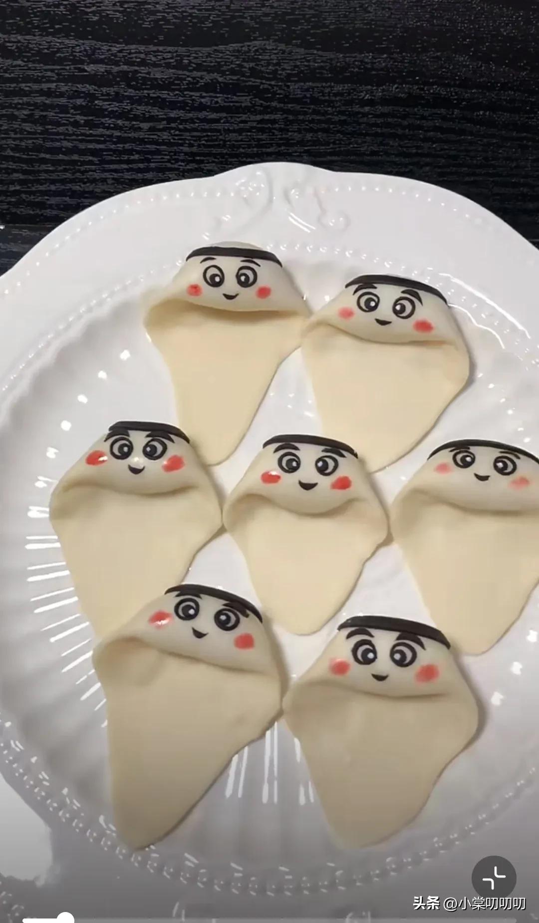 卡塔尔富豪表情包视频,卡塔尔表情包小黄脸不带白边