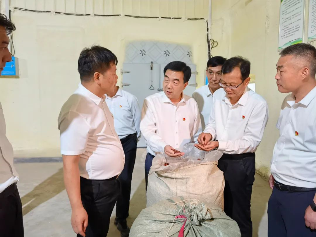 全县花椒产业发展动员部署会召开,关岭召开花椒产业发展专题会议