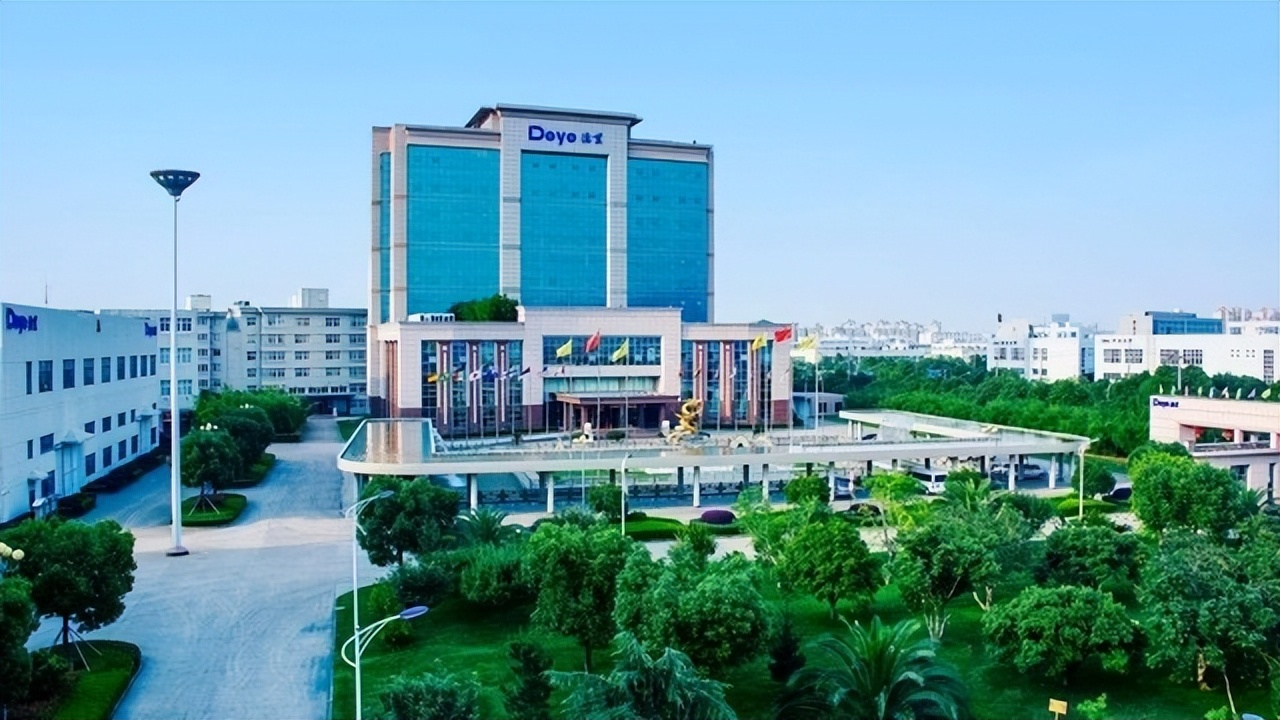 70岁宁波富豪坐上“火箭”，押注光伏逆变器，身家一年上涨335亿