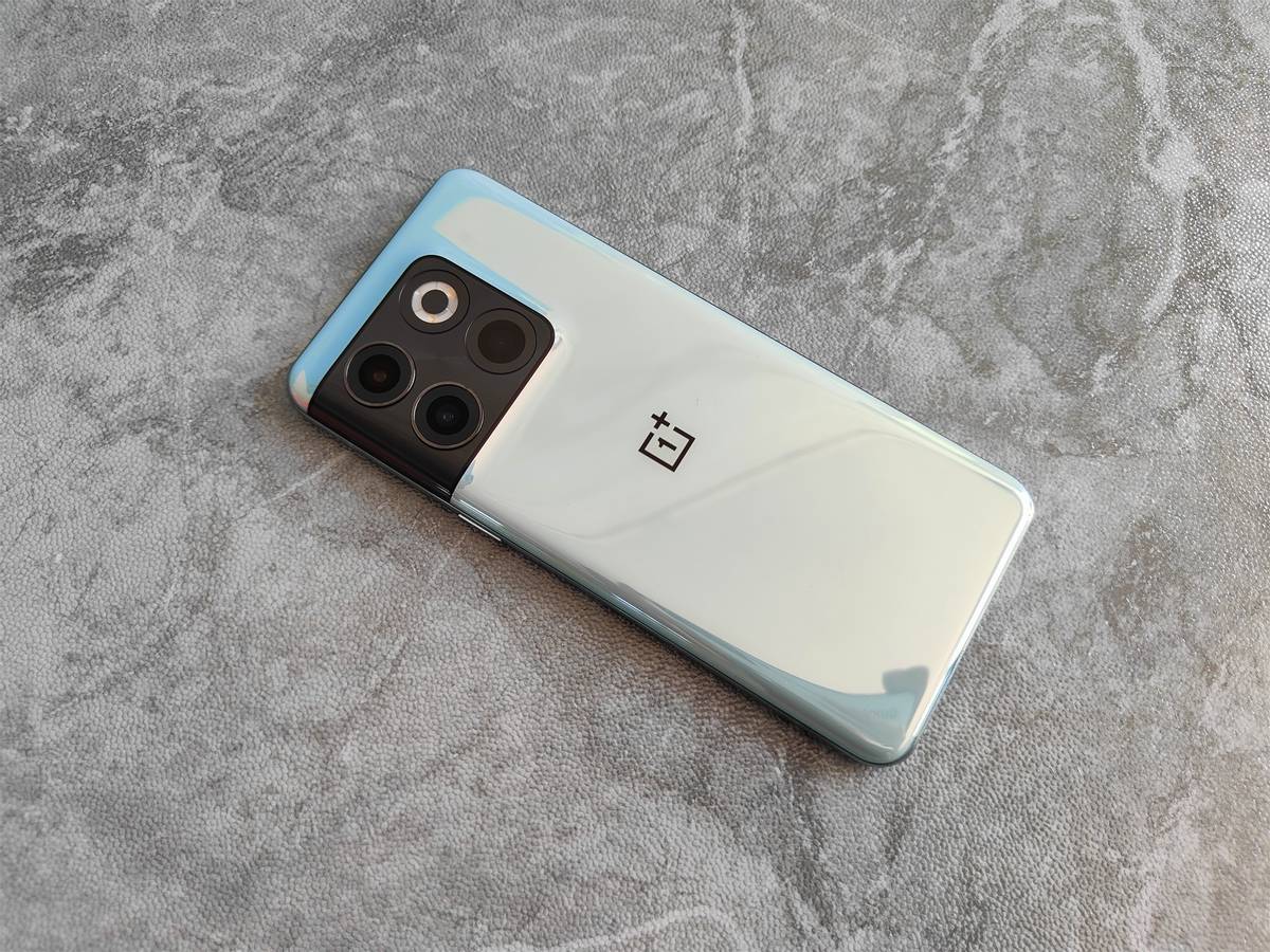 手机“没必要”买最贵的，这4款值得买，再用三五年无压力